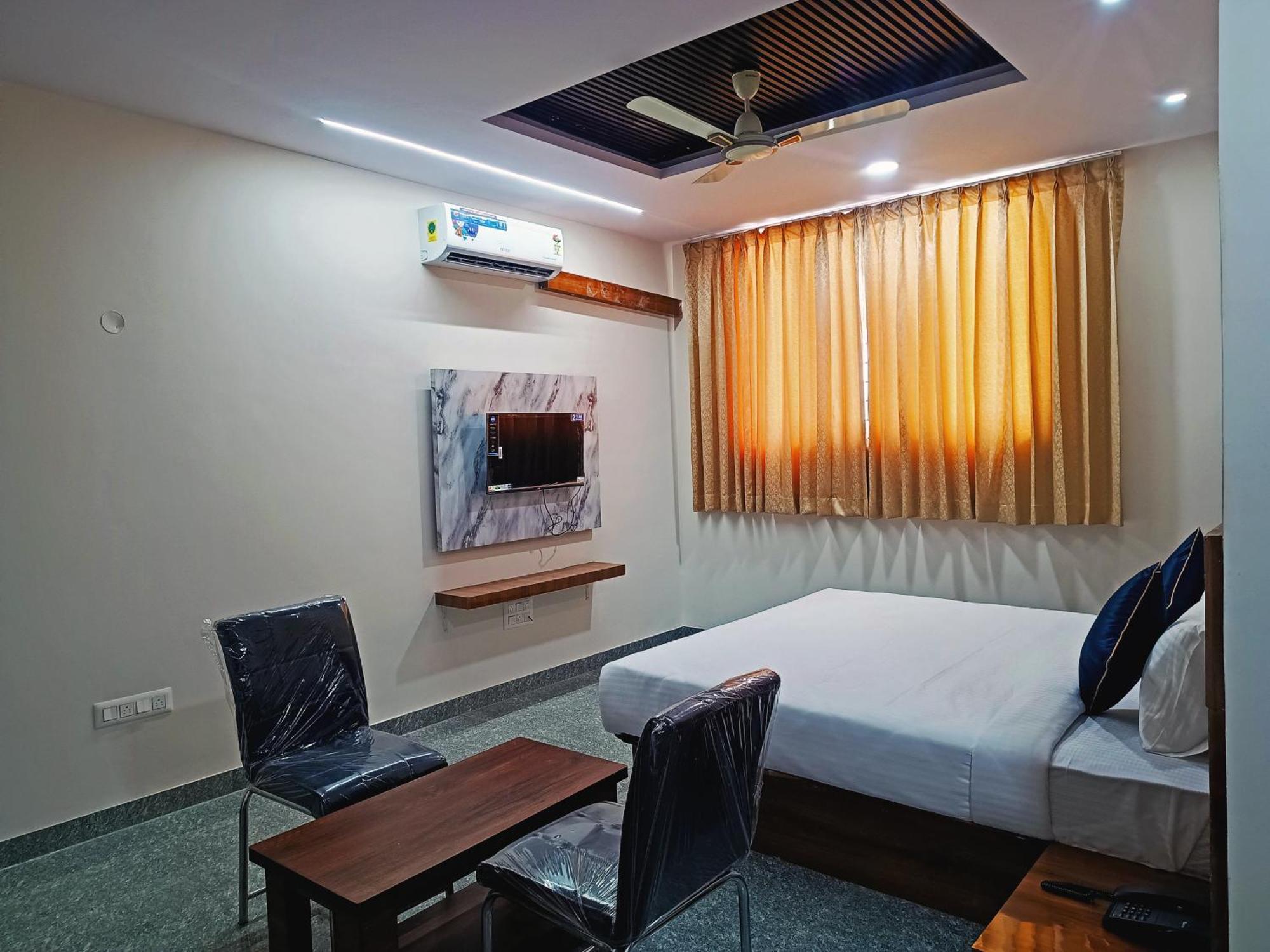 Hotel Achhu Palace Bengalúr Exteriér fotografie