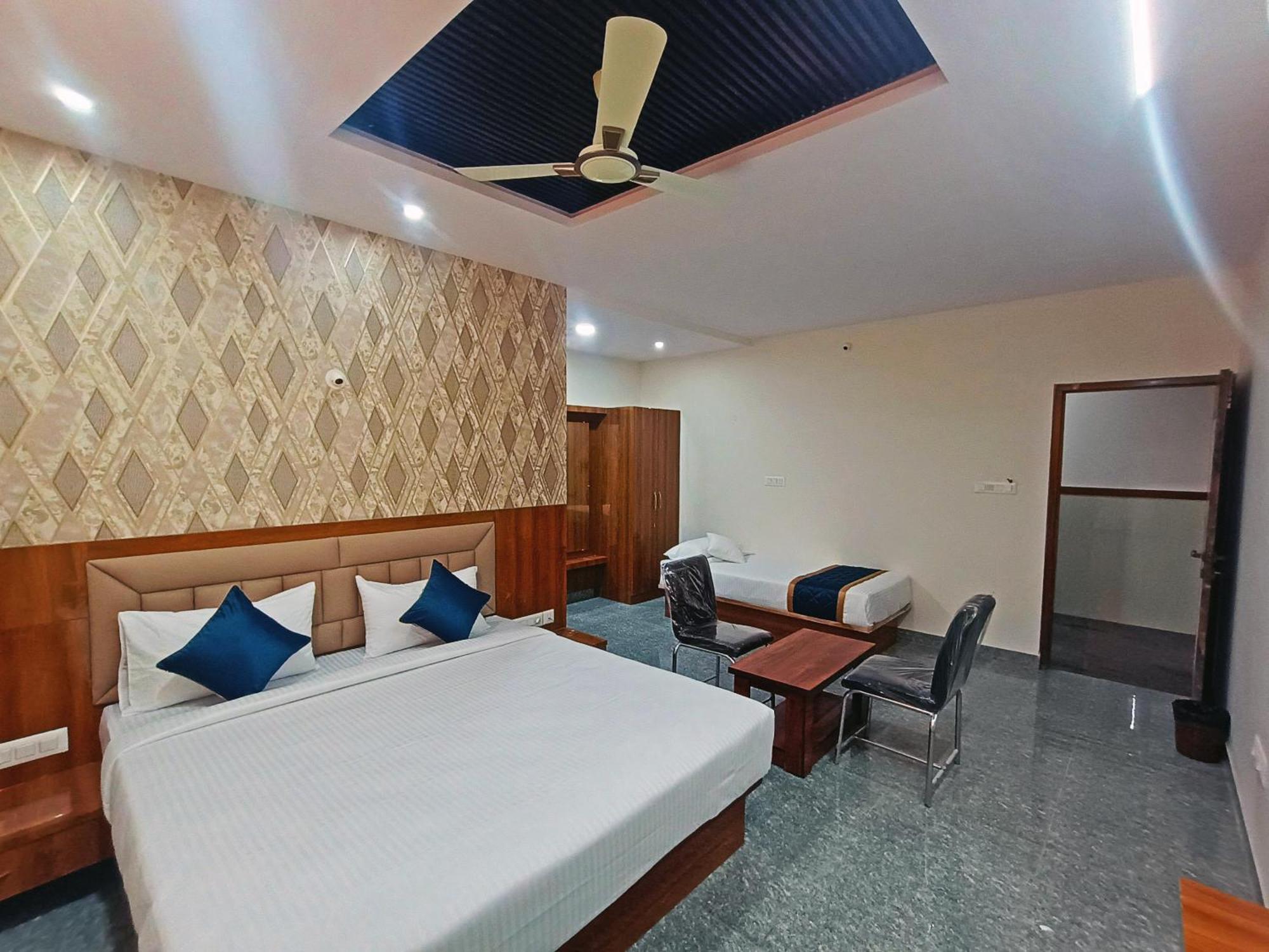 Hotel Achhu Palace Bengalúr Exteriér fotografie