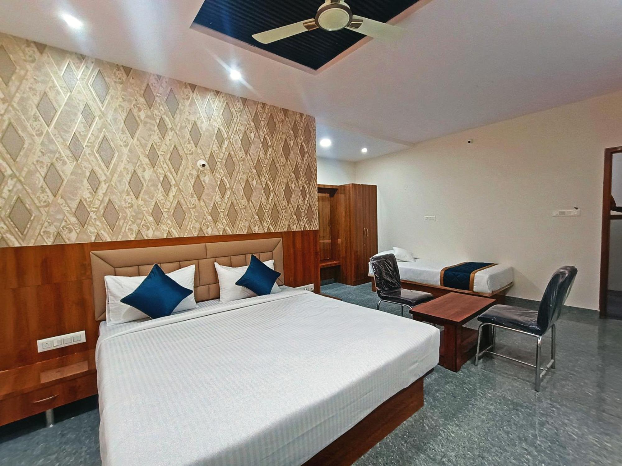 Hotel Achhu Palace Bengalúr Exteriér fotografie